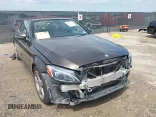 2017 Mercedes-Benz C 300 с VIN WDDWK4JB6HF548739, выставлен на аукционе IAAI как лот 43028381 с пробегом 84 645 миль миль и . История ставок и продаж доступна на DreamBid. Изображение 1.