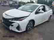 2018 Toyota Prius Plus z VIN JTDKARFP9J3098945, wystawiony jako IAAI lot #42471552 z przebiegiem 164 405 mil mil oraz . Historia ofert i sprzedaży dostępna na DreamBid. Obrazek 18.