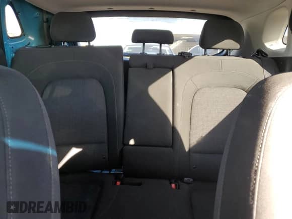 2022 Hyundai Kona SEL с VIN KM8K3CAB7NU903727, выставлен на аукционе Copart как лот 85108235 с пробегом 34 305 миль миль и Списание • Salvage title. История ставок и продаж доступна на DreamBid. Изображение 10.
