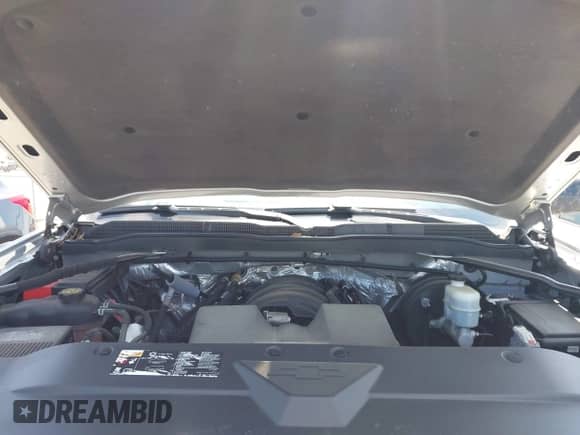 2015 Chevrolet Silverado 1500 LT z VIN 1GCVKREH9FZ230255, wystawiony jako IAAI lot #42810946 z przebiegiem 131 323 mil mil oraz . Historia ofert i sprzedaży dostępna na DreamBid. Obrazek 10.