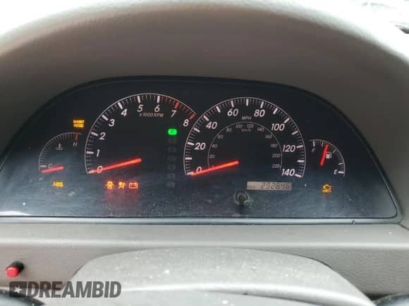 2005 Toyota Camry STD с VIN 4T1BE32K05U982537, выставлен на аукционе Copart как лот 81263055 с пробегом 292 846 миль миль и Чистый • Clean title. История ставок и продаж доступна на DreamBid. Изображение 9.