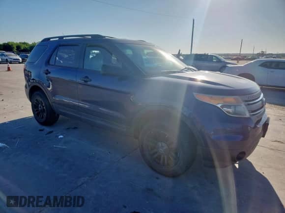 2011 Ford Explorer with VIN 1FMHK8B85BGA03173, listed as a Copart auction lot 62155705 with 225,085 mi miles and Salvage title. Bid and sale history available at DreamBid. Image 4.
