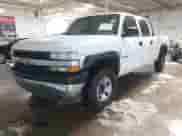 2001 Chevrolet Silverado 2500HD LS с VIN 1GCHC23U61F178515, выставлен на аукционе IAAI как лот 41284539 с пробегом 221 175 миль миль и . История ставок и продаж доступна на DreamBid. Изображение 17.