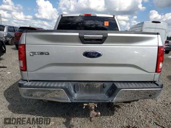 2015 Ford F-150 XLT z VIN 1FTEW1CP3FFC58960, wystawiony jako Copart lot #89484365 z przebiegiem Nie podano mil oraz Szkoda całkowita • Salvage title. Historia ofert i sprzedaży dostępna na DreamBid. Obrazek 6.