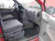 1999 Dodge Caravan z VIN 2B4FP25B0XR138324, wystawiony jako IAAI lot #43075713 z przebiegiem Nie podano mil oraz . Historia ofert i sprzedaży dostępna na DreamBid. Obrazek 5.