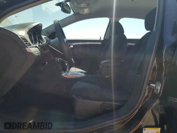 2007 Saturn Aura XR с VIN 1G8ZV577X7F200555, выставлен на аукционе Copart как лот 60273105 с пробегом Не указан миль и Чистый • Clean title. История ставок и продаж доступна на DreamBid. Изображение 7.