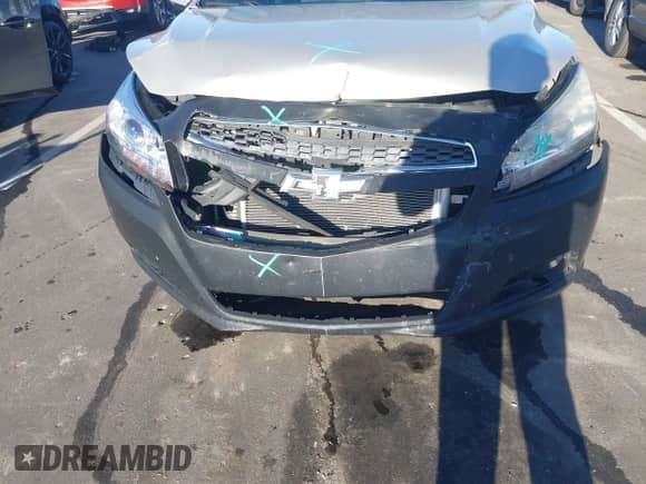 2013 Chevrolet Malibu LT with VIN 1G11C5SA3DF169598, listed as a IAAI auction lot 43381078 with 191,135 mi miles and . Bid and sale history available at DreamBid. Image 6.