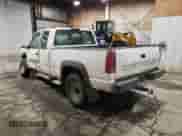 1998 Chevrolet Silverado 2500 с VIN 1GCGK29R2WE123218, выставлен на аукционе Copart как лот 45035105 с пробегом 190 034 миль миль и Списание • Salvage title. История ставок и продаж доступна на DreamBid. Изображение 2.