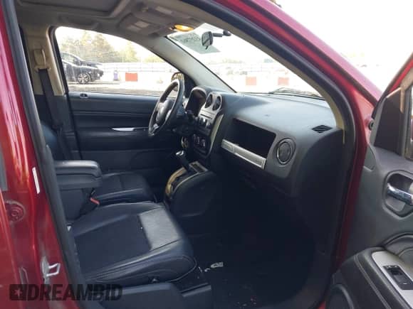 2014 Jeep Compass Latitude with VIN 1C4NJCEB9ED503072, listed as a IAAI auction lot 43257861 with 186,684 mi miles and . Bid and sale history available at DreamBid. Image 5.