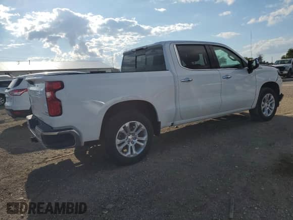 2022 Chevrolet Silverado 1500 LTZ with VIN 3GCUDGED1NG513321, listed as a Copart auction lot 82049385 with 66,140 mi miles and Salvage title. Bid and sale history available at DreamBid. Image 3.