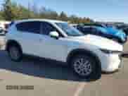 2023 Mazda CX-5 S Preferred z VIN JM3KFBCM1P0243111, wystawiony jako Copart lot #80721845 z przebiegiem 19 891 mil mil oraz Szkoda całkowita • Salvage title. Historia ofert i sprzedaży dostępna na DreamBid. Obrazek 4.