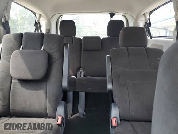 2012 Dodge Grand Caravan Crew z VIN 2C4RDGDGXCR109300, wystawiony jako Copart lot #66923345 z przebiegiem 174 973 mil mil oraz Szkoda całkowita • Salvage title. Historia ofert i sprzedaży dostępna na DreamBid. Obrazek 10.