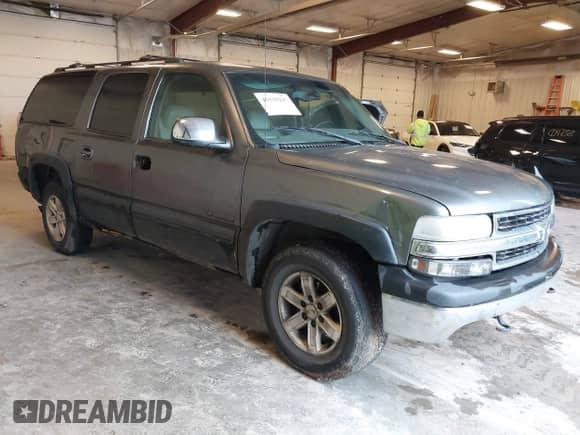 2000 Chevrolet Suburban LT with VIN 3GNFK16TXYG151521, listed as a IAAI auction lot 42535297 with 327,140 mi miles and . Bid and sale history available at DreamBid. Image 1.