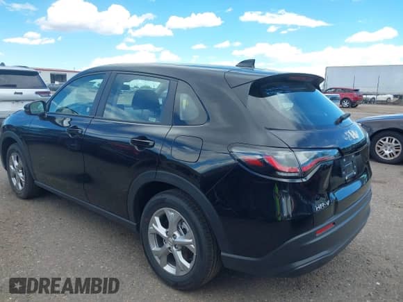 2025 Honda HR-V LX with VIN 3CZRZ2H35SM789747, listed as a IAAI auction lot 43188933 with 5,349 mi miles and . Bid and sale history available at DreamBid. Image 14.