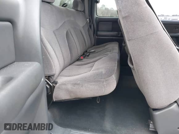 2002 GMC Sierra 1500 SLE z VIN 2GTEC19V321311642, wystawiony jako IAAI lot #41508743 z przebiegiem 262 362 mil mil oraz . Historia ofert i sprzedaży dostępna na DreamBid. Obrazek 8.