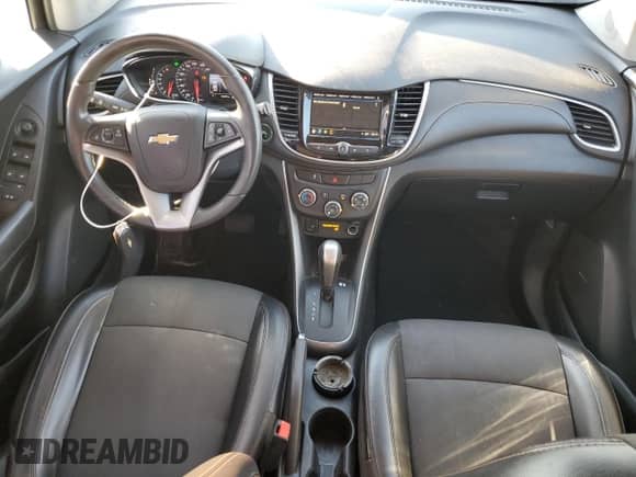 2018 Chevrolet Trax LT z VIN KL7CJPSB8JB551152, wystawiony jako Copart lot #87196825 z przebiegiem 140 933 mil mil oraz Szkoda całkowita • Salvage title. Historia ofert i sprzedaży dostępna na DreamBid. Obrazek 8.