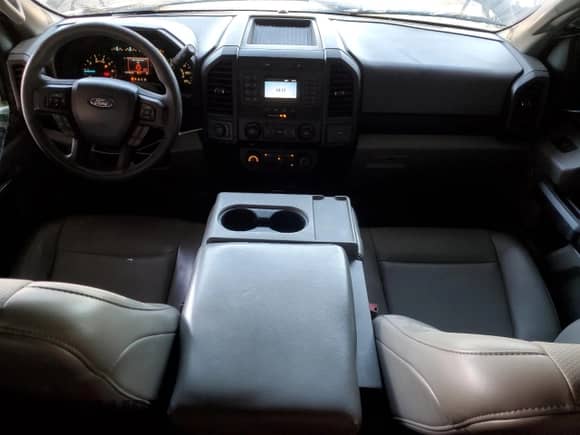 2018 Ford F-150 XL с VIN 1FTFW1E53JFE78804, выставлен на аукционе Copart как лот 65885165 с пробегом 117 116 миль миль и Списание • Salvage title. История ставок и продаж доступна на DreamBid. Изображение 8.