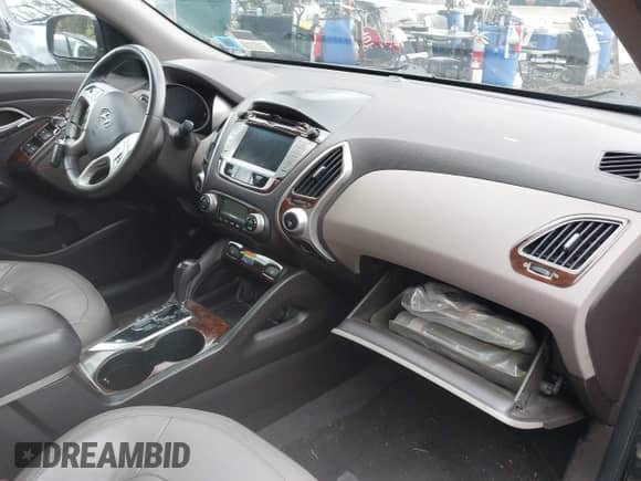2013 Hyundai Tucson GLS с VIN KM8JUCAC1DU666586, выставлен на аукционе IAAI как лот 43502874 с пробегом 150 160 миль миль и . История ставок и продаж доступна на DreamBid. Изображение 5.