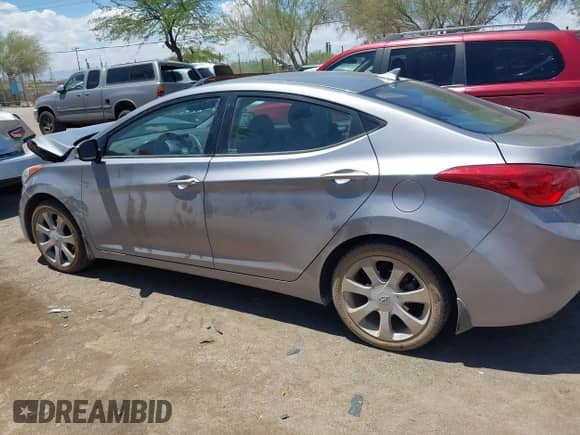 2013 Hyundai Elantra GLS with VIN KMHDH4AE3DU672219, listed as a IAAI auction lot 42200984 with 99,088 mi miles and . Bid and sale history available at DreamBid. Image 14.