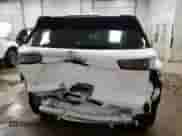 2026 Chevrolet Equinox FWD LT z VIN 3GNAXHEG5TL132433, wystawiony jako Copart lot #83807735 z przebiegiem 5 050 mil mil oraz Szkoda całkowita • Salvage title. Historia ofert i sprzedaży dostępna na DreamBid. Obrazek 6.