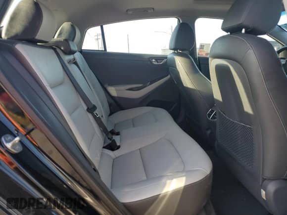 2021 Hyundai Ioniq Limited с VIN KMHC85LJXMU082093, выставлен на аукционе Copart как лот 61483835 с пробегом 14 254 миль миль и Списание • Salvage title. История ставок и продаж доступна на DreamBid. Изображение 10.