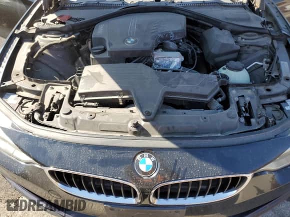 2015 BMW 4 Series 428i xDrive z VIN WBA4C9C58FD331363, wystawiony jako Copart lot #68419145 z przebiegiem 112 071 mil mil oraz Czysty tytuł • Clean title. Historia ofert i sprzedaży dostępna na DreamBid. Obrazek 11.