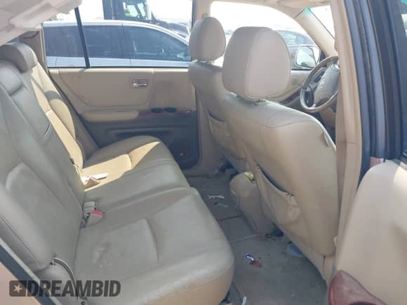 2004 Toyota Highlander с VIN JTEEP21A040003678, выставлен на аукционе IAAI как лот 42899543 с пробегом 297 138 миль миль и . История ставок и продаж доступна на DreamBid. Изображение 8.