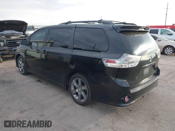 2011 Toyota Sienna SE with VIN 5TDXK3DC7BS107805, listed as a IAAI auction lot 43515503 with Not provided miles and . Bid and sale history available at DreamBid. Image 3.