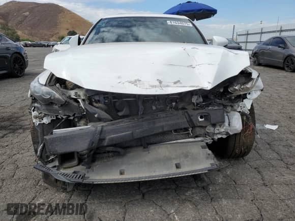 2016 Lexus IS 200t z VIN JTHBA1D20G5022826, wystawiony jako Copart lot #81634075 z przebiegiem 151 040 mil mil oraz Czysty tytuł • Clean title. Historia ofert i sprzedaży dostępna na DreamBid. Obrazek 5.