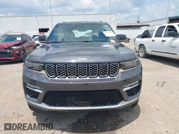 2024 Jeep Grand Cherokee Summit Reserve с VIN 1C4RJHEG0R8554713, выставлен на аукционе IAAI как лот 42999120 с пробегом 10 820 миль миль и . История ставок и продаж доступна на DreamBid. Изображение 12.