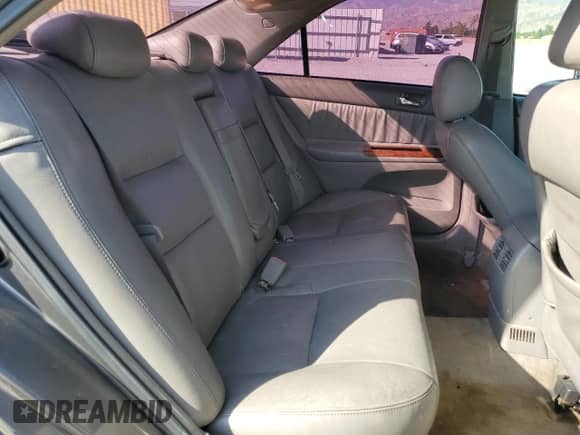 2005 Toyota Camry LE z VIN 4T1BF30K55U611860, wystawiony jako Copart lot #81791605 z przebiegiem 167 410 mil mil oraz Szkoda całkowita • Salvage title. Historia ofert i sprzedaży dostępna na DreamBid. Obrazek 10.