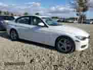 2013 BMW 3 Series 328i z VIN WBA3C1G5XDNR45281, wystawiony jako Copart lot #84949025 z przebiegiem 126 565 mil mil oraz Czysty tytuł • Clean title. Historia ofert i sprzedaży dostępna na DreamBid. Obrazek 4.