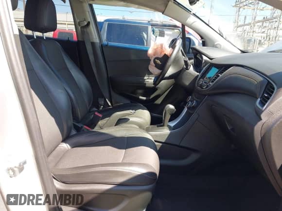 2019 Chevrolet Trax LT с VIN 3GNCJLSB0KL341616, выставлен на аукционе IAAI как лот 43184259 с пробегом 77 944 миль миль и . История ставок и продаж доступна на DreamBid. Изображение 5.