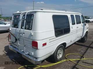 1993 Chevrolet Chevy Van с VIN 1GBEG25K2PF318995, выставлен на аукционе IAAI как лот 42588614 с пробегом 751 509 миль миль и . История ставок и продаж доступна на DreamBid. Изображение 4.