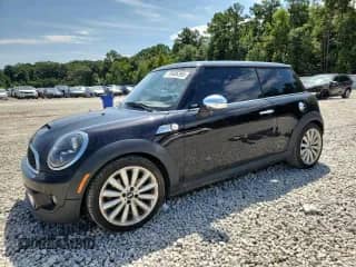 2012 MINI Hardtop S с VIN WMWSV3C52CTY29123, выставлен на аукционе Copart как лот 70486395 с пробегом 88 872 миль миль и Списание • Salvage title. История ставок и продаж доступна на DreamBid. Изображение 1.