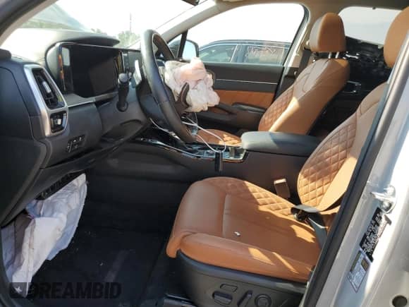 2023 Kia Sorento X-Line SX Prestige с VIN 5XYRKDLF7PG222290, выставлен на аукционе Copart как лот 63408995 с пробегом 24 069 миль миль и Списание • Salvage title. История ставок и продаж доступна на DreamBid. Изображение 7.