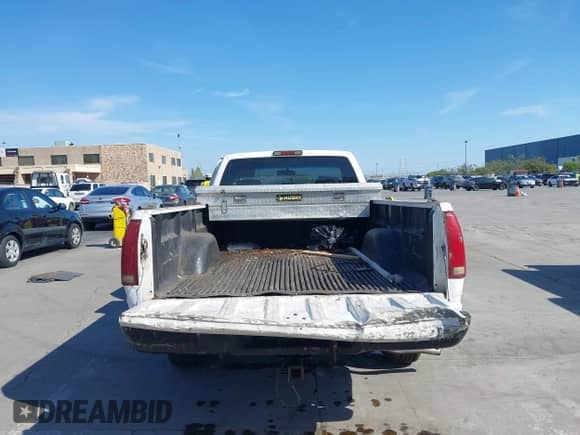 1996 GMC Sierra 1500 с VIN 1GTEC14W0TZ538599, выставлен на аукционе IAAI как лот 42141489 с пробегом 118 861 миль миль и . История ставок и продаж доступна на DreamBid. Изображение 8.