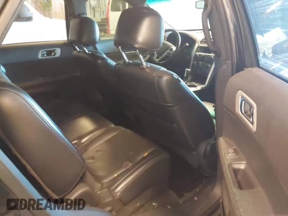 2012 Ford Explorer XLT z VIN 1FMHK7D82CGB03711, wystawiony jako IAAI lot #43423489 z przebiegiem 205 326 mil mil oraz . Historia ofert i sprzedaży dostępna na DreamBid. Obrazek 8.