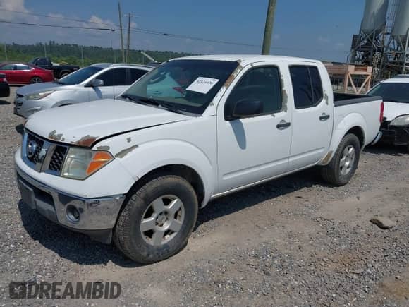 2006 Nissan Frontier SE with VIN 1N6AD07U66C468451, listed as a IAAI auction lot 42424426 with 141,443 mi miles and . Bid and sale history available at DreamBid. Image 2.