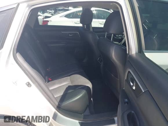 2016 Nissan Altima SV z VIN 1N4AL3AP3GC145475, wystawiony jako IAAI lot #42790676 z przebiegiem 154 869 mil mil oraz . Historia ofert i sprzedaży dostępna na DreamBid. Obrazek 8.