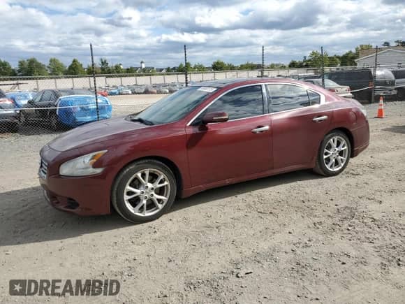 2013 Nissan Maxima SV with VIN 1N4AA5AP0DC806263, listed as a Copart auction lot 85683175 with 227,432 mi miles and Clean title. Bid and sale history available at DreamBid. Image 1.