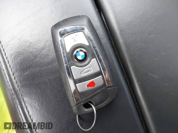 2015 BMW 5 Series 550i с VIN WBAKN9C57FD961425, выставлен на аукционе IAAI как лот 41319817 с пробегом 100 233 миль миль и . История ставок и продаж доступна на DreamBid. Изображение 11.