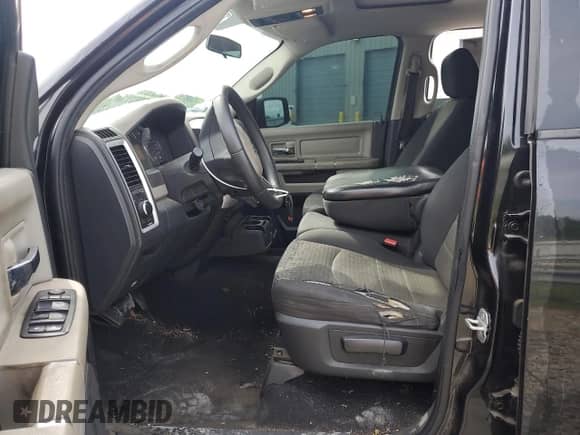2009 Dodge 1500 SLT z VIN 1D3HV18P99S780245, wystawiony jako Copart lot #59878985 z przebiegiem 212 156 mil mil oraz Czysty tytuł • Clean title. Historia ofert i sprzedaży dostępna na DreamBid. Obrazek 7.