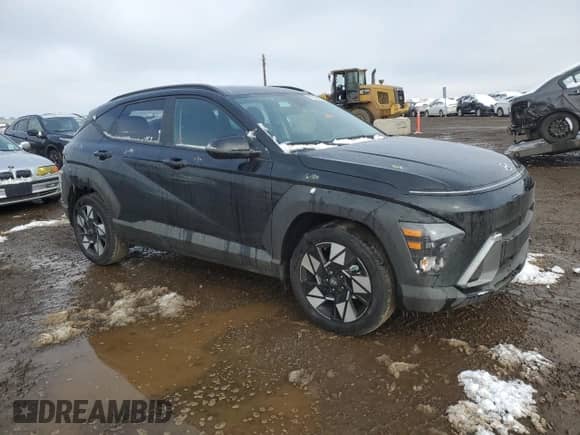 2024 Hyundai Kona SEL with VIN KM8HB3AB7RU171988, listed as a Copart auction lot 77008054 with 1,445 mi miles and Clean title. Bid and sale history available at DreamBid. Image 4.