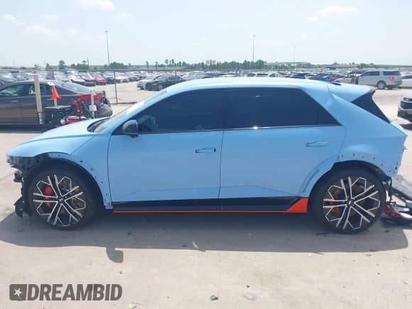 2025 Hyundai Ioniq 5 with VIN KM8KNDA81SU005771, listed as a IAAI auction lot 42472561 with 9,695 mi miles and . Bid and sale history available at DreamBid. Image 15.