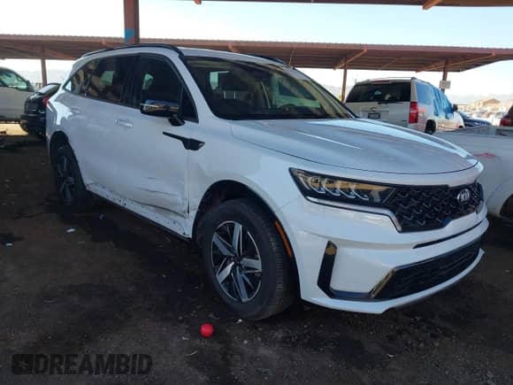 2021 Kia Sorento S with VIN 5XYRL4LC2MG008418, listed as a IAAI auction lot 43352984 with 123,104 mi miles and . Bid and sale history available at DreamBid. Image 1.
