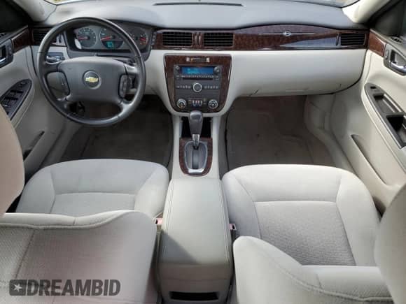 2013 Chevrolet Impala LT with VIN 2G1WB5E36D1188899, listed as a Copart auction lot 82049445 with 211,501 mi miles and Salvage title. Bid and sale history available at DreamBid. Image 8.
