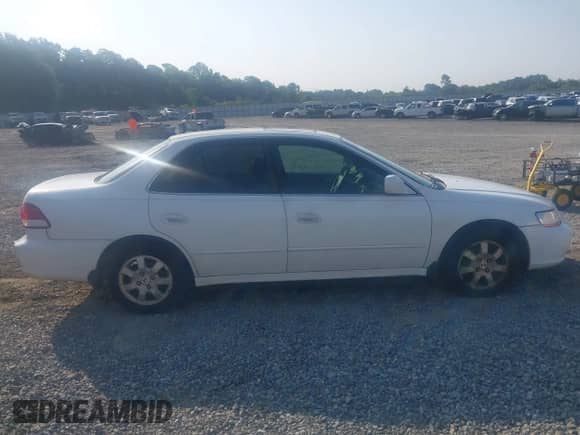 2002 Honda Accord EX with VIN JHMCG56642C008927, listed as a IAAI auction lot 42572616 with 172,275 mi miles and . Bid and sale history available at DreamBid. Image 13.