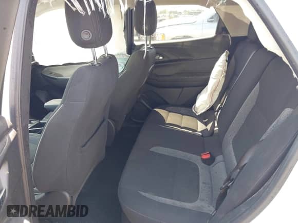 2022 Chevrolet TrailBlazer LT z VIN KL79MPSL4NB025035, wystawiony jako IAAI lot #42949521 z przebiegiem 82 284 mil mil oraz . Historia ofert i sprzedaży dostępna na DreamBid. Obrazek 8.