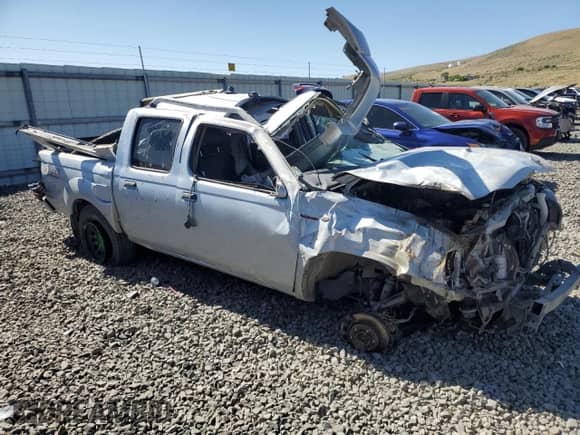 2001 Nissan Frontier SC SuperCharger with VIN 1N6MD27Y31C364598, listed as a Copart auction lot 62961055 with Not provided miles and Non repairable. Bid and sale history available at DreamBid. Image 4.